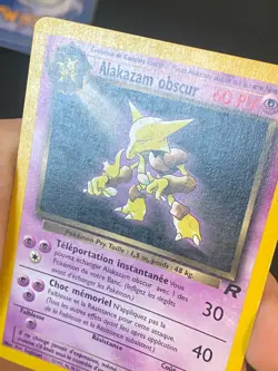 CARTE POKEMON ALAKAZAM OBSCUR 18/82 FR RARE WIZARDS TEAM ROCKET - TBE/EXC - Image 2
