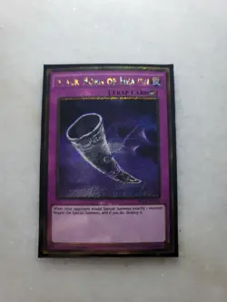 Black Horn of Heaven PGL3-EN035 Gold Secret Rare 1st NM Yugioh - Image 1