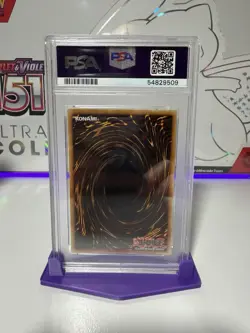 2015 YU-GI-OH! YUGI'S LEGEND DECK: BATTLE CITY #ENB02 DARK MAGICIAN PSA 8 - Image 2