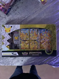 Pokemon TCG: Celebrations Special Collection Box [Pikachu V-Union, 50 Cards]... 820650809156 - Image 1