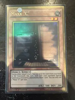 YuGiOh Maxx "C" Gold Rare 1st Edition PGL3-EN042 - Image 1