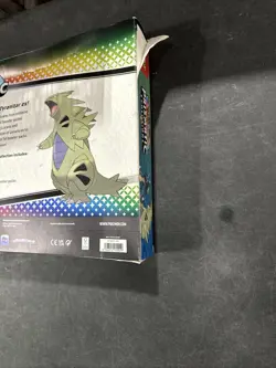 Lucario Tyranitar EX Prismatic Evolutions Pokemon Premium Collection NIB Damage - Image 4