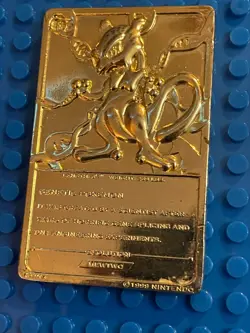 1999 Pokemon Mewtwo 23 Karat Gold Plated Special Edition Trading Card - Image 2