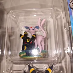 Pokemon Prismatic Evolutions Premium Figure Collection Umbreon and Espeon - Image 3