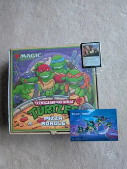 NYCC 2025 - MTG X TEENAGE MUTANT NINJA TURTLES PIZZA BOX WITH PROMO - Image 1