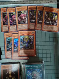 Yugioh - Huge Lot 1000+ Cards - Image 1