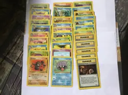 Pokemon TCG Vintage Fossil 32 Card Lot WOTC - Image 1