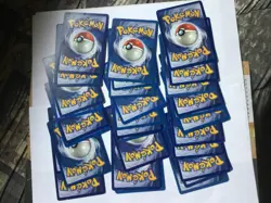 Pokemon TCG Vintage Fossil 32 Card Lot WOTC - Image 2
