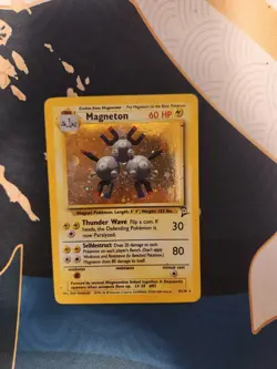 Magneton 9/102 Base Set 2 Unlimited Holo WOTC Wizards Pokemon Trading Card Game - Image 1