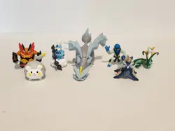 7 Piece Tomy Pokemon Action Figure Lot Samurott, Emboar, Sawk, Kyurem & More - Image 1