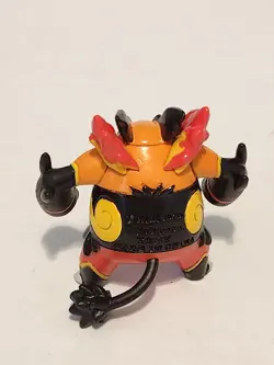 7 Piece Tomy Pokemon Action Figure Lot Samurott, Emboar, Sawk, Kyurem & More - Image 4