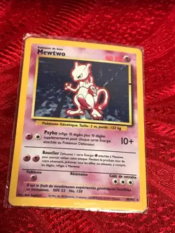 Mewtwo Holo 10/102 French Pokemon Card Base Set 1999 - Image 1