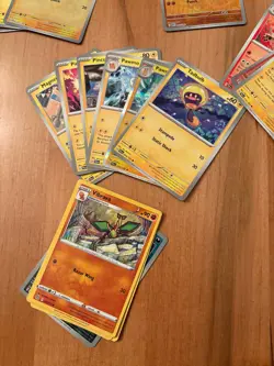 Pokemon Card Bulk Lot of 500 Cards - Random Group Holo Reverse Basic w/ Box - Image 4