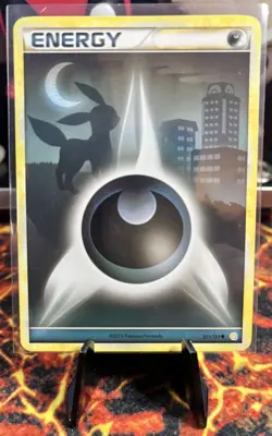 Pokemon - Darkness Energy Umbreon - HeartGold - SoulSilver - 121/123 - Image 1