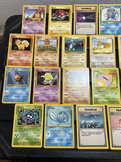 (30) Pokemon Card ALL VTG Lot Cards 1999 Base Set Starmie Haunter Jynx Poliwhirl - Image 2