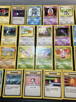 (30) Pokemon Card ALL VTG Lot Cards 1999 Base Set Starmie Haunter Jynx Poliwhirl - Image 3