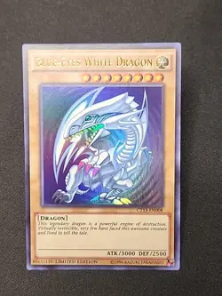 Blue-Eyes White Dragon CT13-EN008 2016 Mega-Tins Limited Edition - Image 1