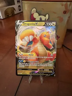 Dragonite V SWSH154 SWSH: Sword & Shield Promo Cards Holo - Image 1