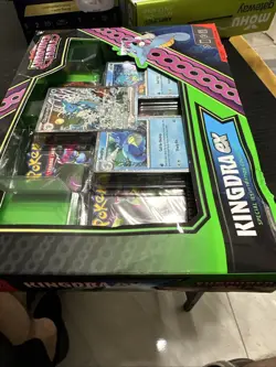 Pokemon TCG - Shrouded Fable Greninja and Kingdra EX Special Collection Sealed - Image 5