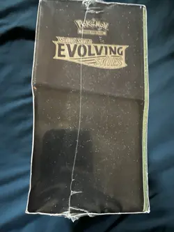 Pokemon TCG: Sword & Shield-Evolving Skies Elite Trainer Box ETB - Image 2