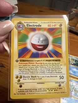Pokemon 16 Card Lot 1st Edition Pikachu Reverse Holo, Shadowless - Image 4