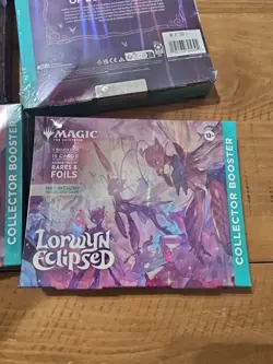 (5) Magic:The Gathering Lorwyn Eclipsed Collector OMEGA Box Pack IN HAND - Image 5