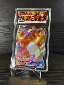 Pokemon TCG Charizard VMAX Darkness Ablaze 020/189 Holo Ultra Rare - Image 3