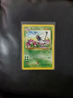 Pokemon TCG Butterfree Jungle 33/64 Regular Unlimited Uncommon Non-holo- - Image 1