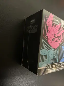 Pokemon TCG Sword & Shield Evolving Skies Elite Trainer Box ETB New/SEALED - Image 3