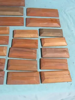 Vtg Lot of 28 Wood Place Card Holders Table Number Photo Name Menu Stands A79 - Image 3