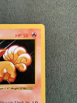 Vulpix *1st Edition* Vintage English Shadowless Base Set Pokemon TCG Card 68/102 - Image 3