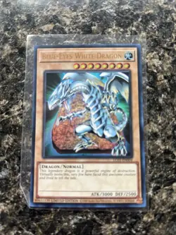 Yu-Gi-Oh Blue-Eyes White Dragon LC01-EN004 Ultra Rare Near Mint Condition - Image 1