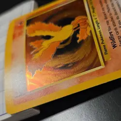 1999 Pokemon TCG Moltres HOLO Rare Card 12/62 Fossil 1st Edition WOTC - Image 4