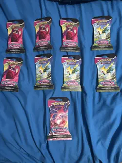Pokemon TCG Sword & Shield 08 Fusion Strike Booster Pack X 9 820650809170 - Image 2