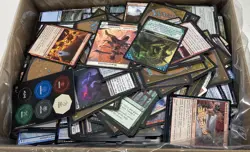 Unsorted Magic: The Gathering TCG and CCG Trading Cards (2000 Plus Cards) - Image 4