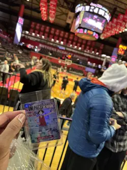 One Piece Monkey D. Luffy US College Basketball Card Rutgers 1/27 - Image 2