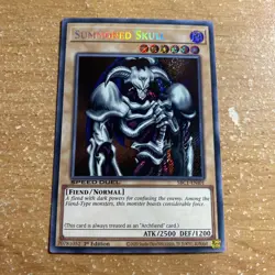 🔥 YUGIOH Summoned Skull - SBC1-ENI01 SECRET RARE HOLOFOIL 1st ED Near Mint 🔥 - Image 1