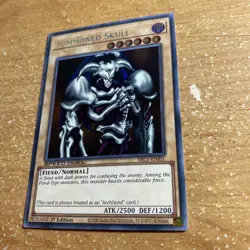 🔥 YUGIOH Summoned Skull - SBC1-ENI01 SECRET RARE HOLOFOIL 1st ED Near Mint 🔥 - Image 3