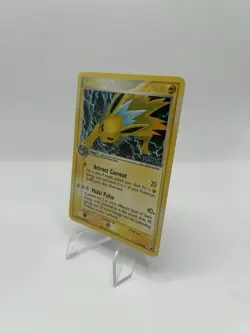 Pokemon TCG Jolteon 8/115 2005 EX Unseen Forces Stamped Reverse Holo - LP - Image 4