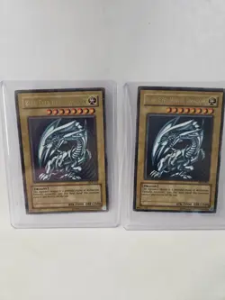 *** BLUE EYES WHITE DRAGON *** ULTRA RARE SDK-001 ORIGINAL (MP) YUGIOH! - Image 1
