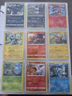 Pokemon Mid Era Binder Collection. 775+ Cards. LP-DMG. Holos. 2009-Present. - Image 4