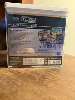 Evolving Skies ETB Elite Trainer Box [Flareon/Jolteon/Umbreon/Leafeon] SEALED - Image 2