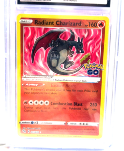 2022 POKEMON GEM MINT RADIANT CHARIZARD # 011/078 HOLO GRADE 10 AWESOME ! - Image 2