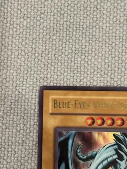 Yu-Gi-Oh! Blue Eyes White Dragon LOB-001 Legend of Blue Eyes - Image 3