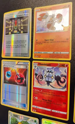 Lot of 17 Pokemon Holo cards - Image 2