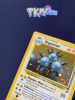 Pokemon TCG Magneton Base Set 2 9/130 Holo Rare Swirl LP. - Image 3