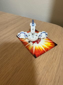 Bakugan Battle Brawler LOT - Bakugan Binder (96 Cards) + 3 Bakugans - Image 3