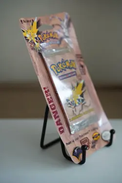 Pokemon Fossil Booster Blister Pack Zapdos Artwork 1999 WOTC Factory Sealed - Image 4