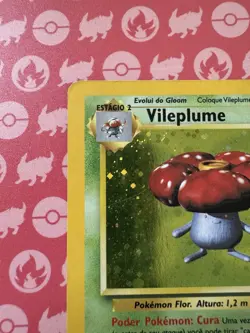 Vileplume 15/64 Jungle Holo Rare Pokemon Card! Portuguese MP/LP - Image 2