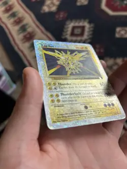 Pokemon Zapdos 19/110 - Legendary Collection - Reverse Holo - HP/DMG - Image 2